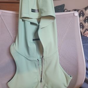 P'tula hooded bra top